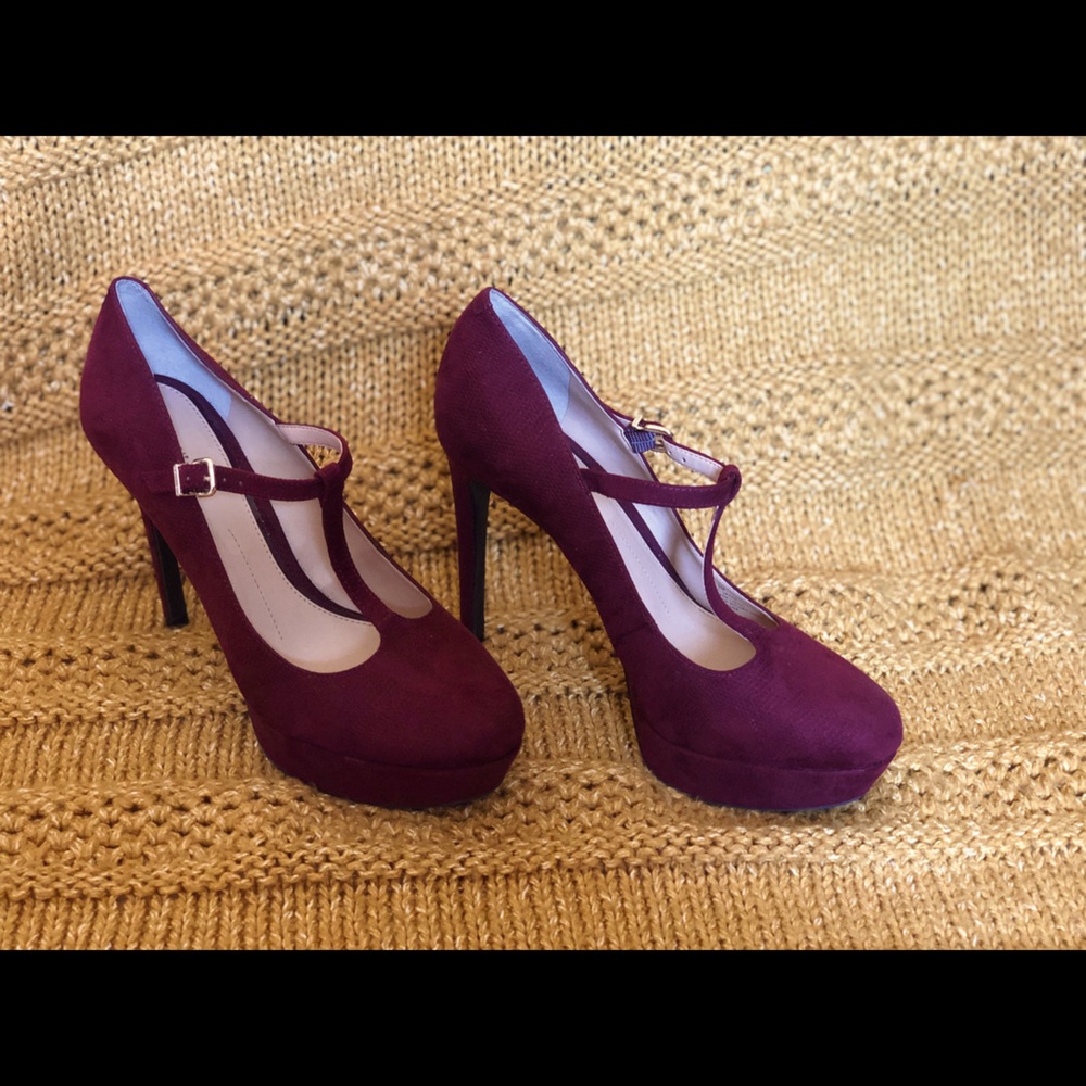 Women’s Maroon Heels